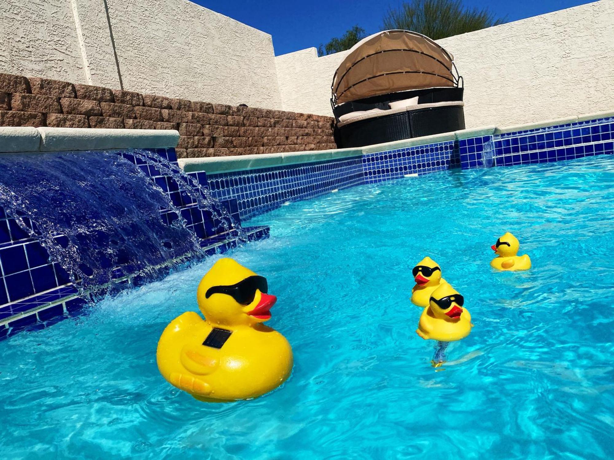 Amazing Heated Pool And Private Hot Tub 3Br In Heart Of Lv Villa Las Vegas Ngoại thất bức ảnh