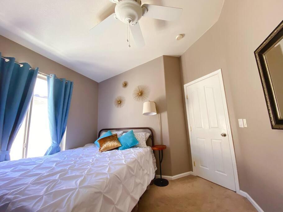 Amazing Heated Pool And Private Hot Tub 3Br In Heart Of Lv Villa Las Vegas Ngoại thất bức ảnh