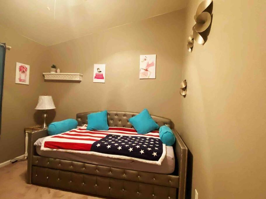 Amazing Heated Pool And Private Hot Tub 3Br In Heart Of Lv Villa Las Vegas Ngoại thất bức ảnh