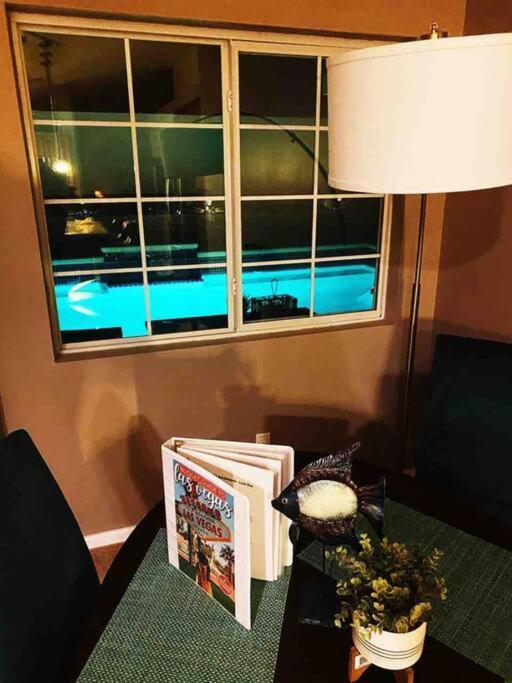 Amazing Heated Pool And Private Hot Tub 3Br In Heart Of Lv Villa Las Vegas Ngoại thất bức ảnh