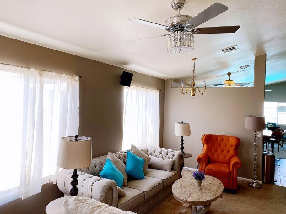 Amazing Heated Pool And Private Hot Tub 3Br In Heart Of Lv Villa Las Vegas Ngoại thất bức ảnh
