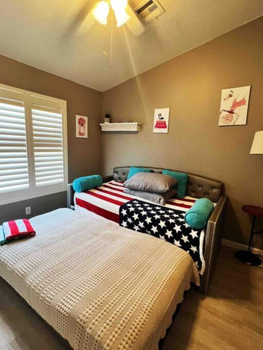 Amazing Heated Pool And Private Hot Tub 3Br In Heart Of Lv Villa Las Vegas Ngoại thất bức ảnh