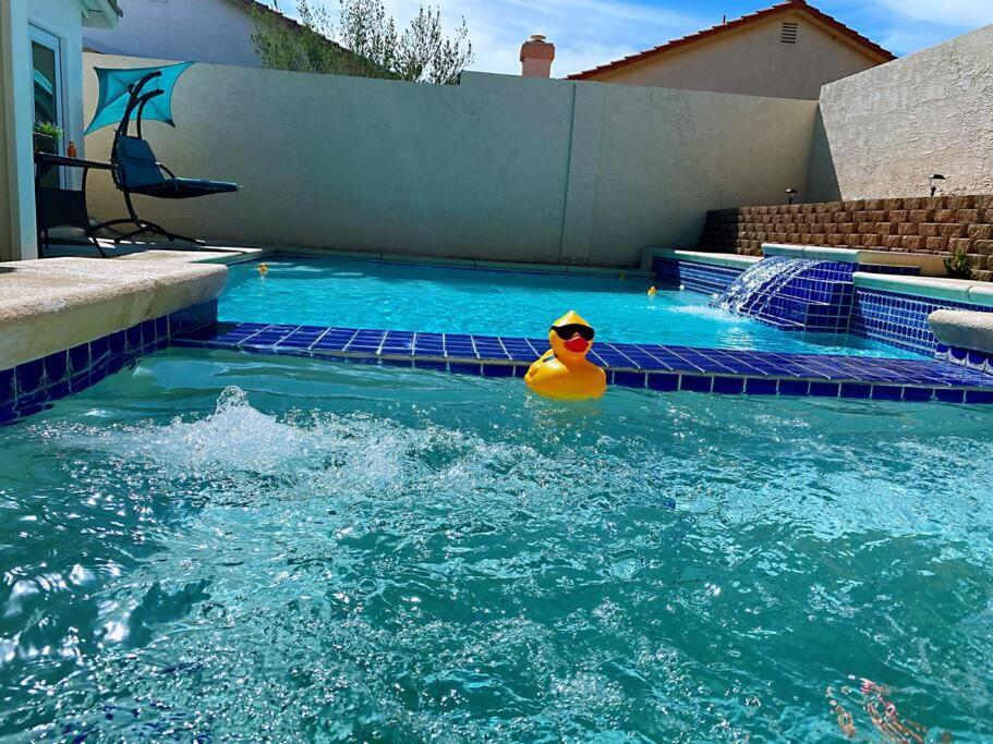 Amazing Heated Pool And Private Hot Tub 3Br In Heart Of Lv Villa Las Vegas Ngoại thất bức ảnh
